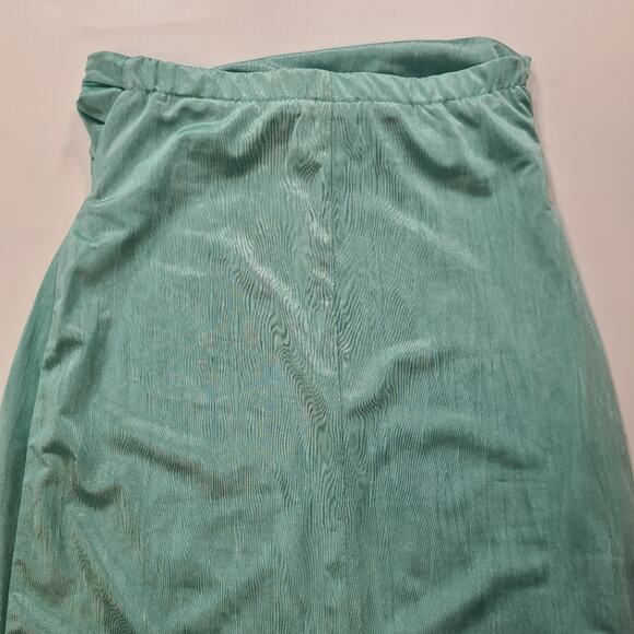 Superdown Joana Maxi Skirt Set in Teal XXS - Picture 7 of 9